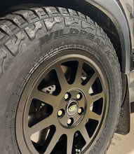 Load image into Gallery viewer, New Defender Tuffant 18" Kimberly Satin Black