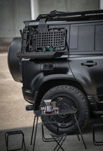 Load image into Gallery viewer, New Defender Plumb side gear carrier box