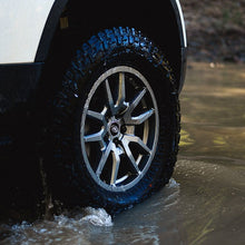 Load image into Gallery viewer, New Defender Tuffant 18" Kakadu