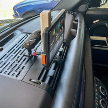 Load image into Gallery viewer, New Defender Dash Centre Molle Plate Mount