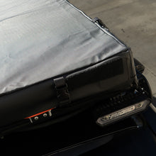 Load image into Gallery viewer, New Defender PackOut Rooftop Tent
