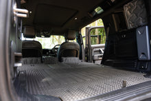 Load image into Gallery viewer, DSENDR P525 - New Defender Mods - Special Vehicle (Price in description)
