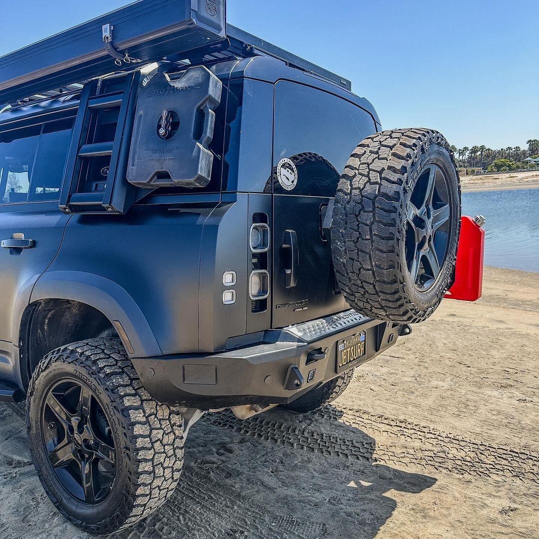 Glossy Black Rear Bumper Cover For Land Rover Defender 90 110 130 2020 2025 Anti Scratch 839308 Glossy Black Rear Bumper Cover For Land Rover Defender 90 110 130 2020 2025 Anti Scratch 839308