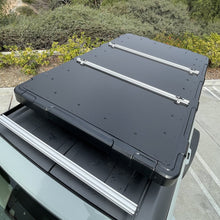 Load image into Gallery viewer, New Defender Recon Pop-Up Rooftop Tent
