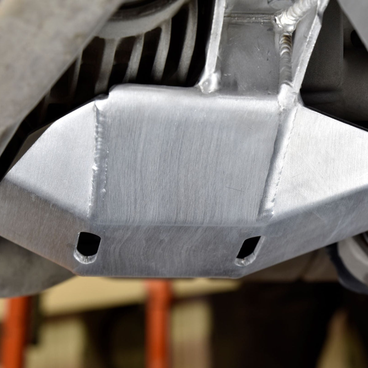 Support Diff Bush Defender New Defender Rear Diff Guard – New Defender Mods